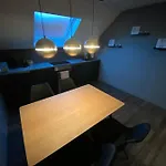 W-8 - Moderne Mit Viel Charme & Spektakulaerem Blick
