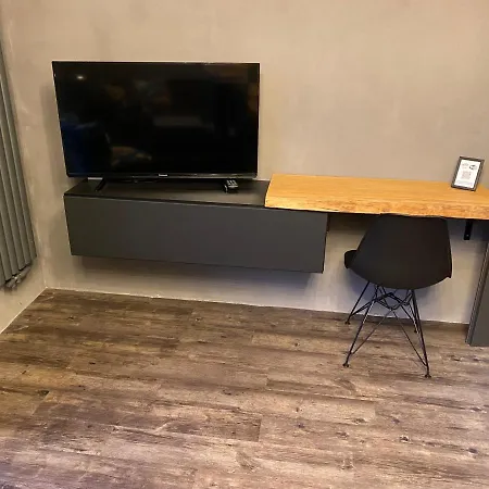 W-8 - Moderne Mit Viel Charme & Spektakulaerem Blick *